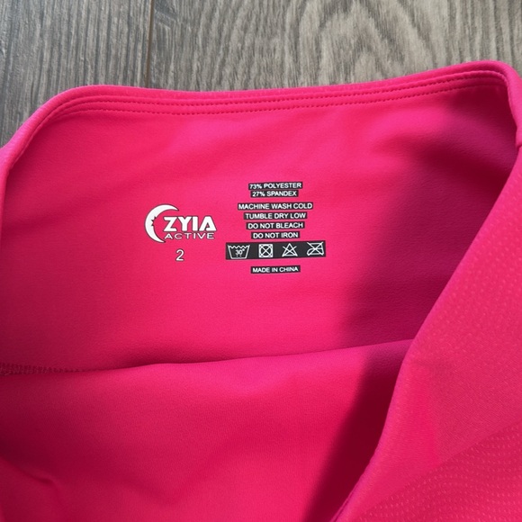 ZYIA Pink Leggings Sleek Stretchy Design - Picture 3 of 3